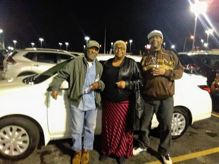 Green Light Auto Credit Older Couple and Son Get New Car